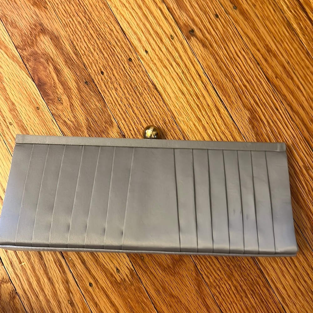 Sarah Jessica Parker clutch